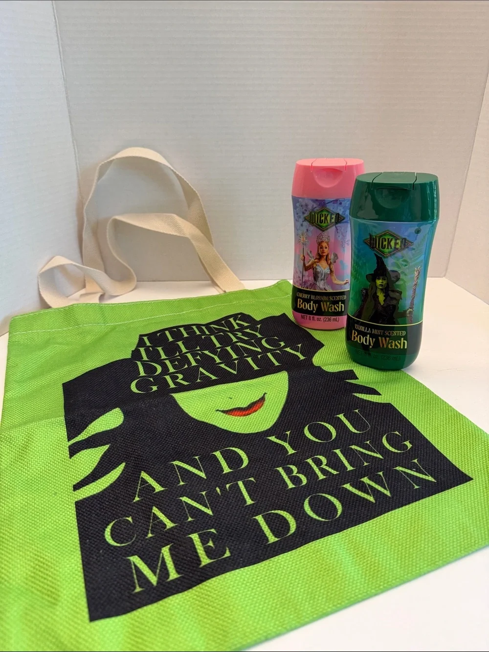 Wicked-Themed Green Body Wash Gift Set with Pink & Green Bottles